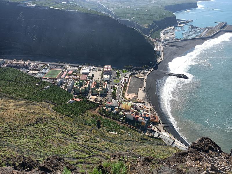  Tiefblick vom Mirador de La Punta